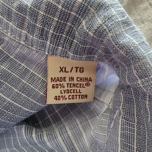 Tommy Bahama Original Fit short sleeve button front blue plaid shirt size XL - Picture 4 of 6